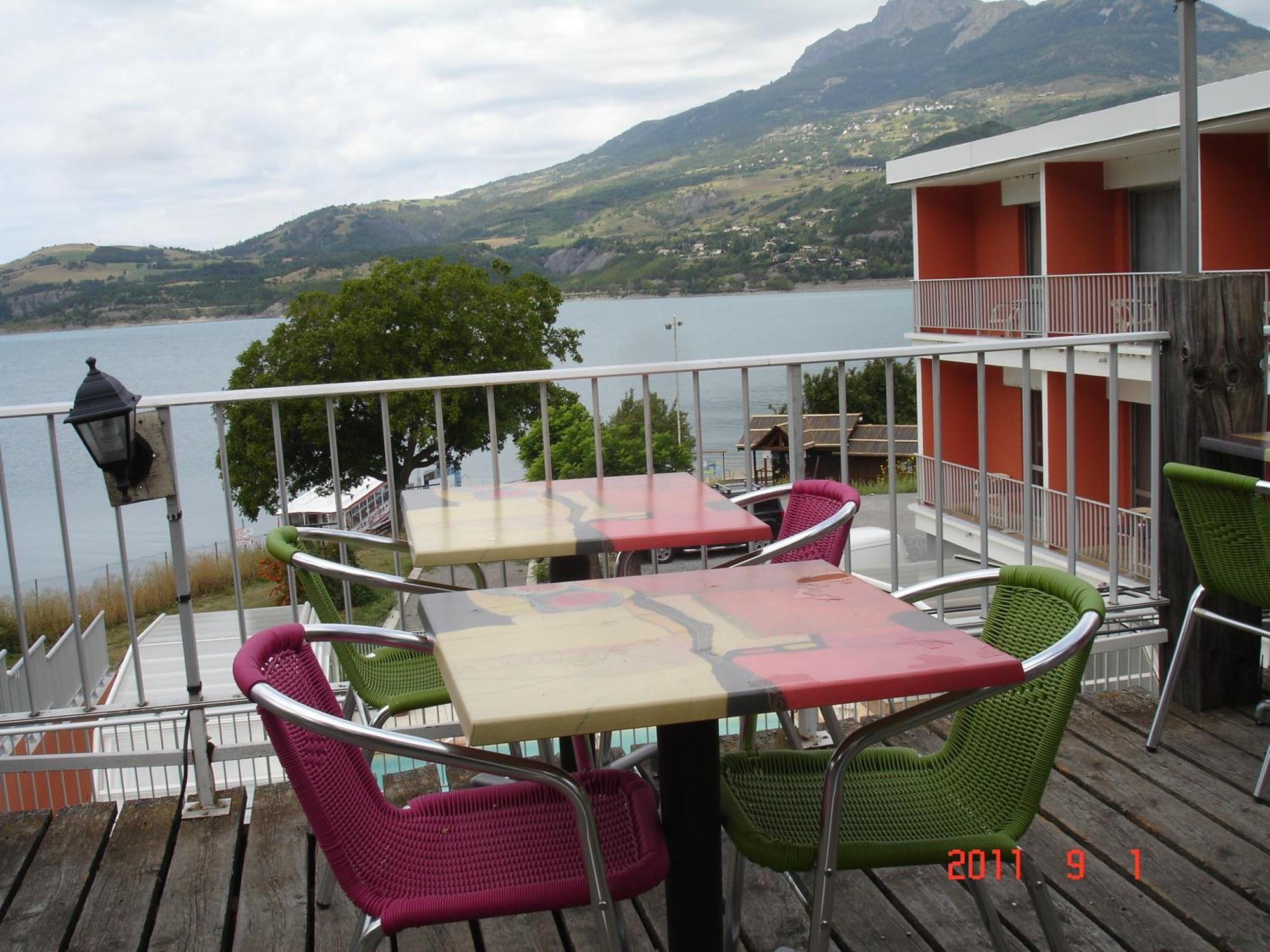 Hotel Les Flots Bleus Savines-le-Lac Exterior foto