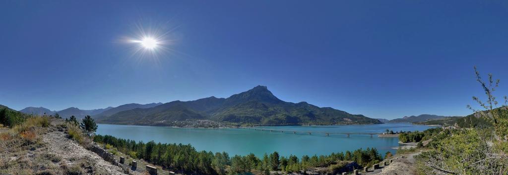 Hotel Les Flots Bleus Savines-le-Lac Zimmer foto